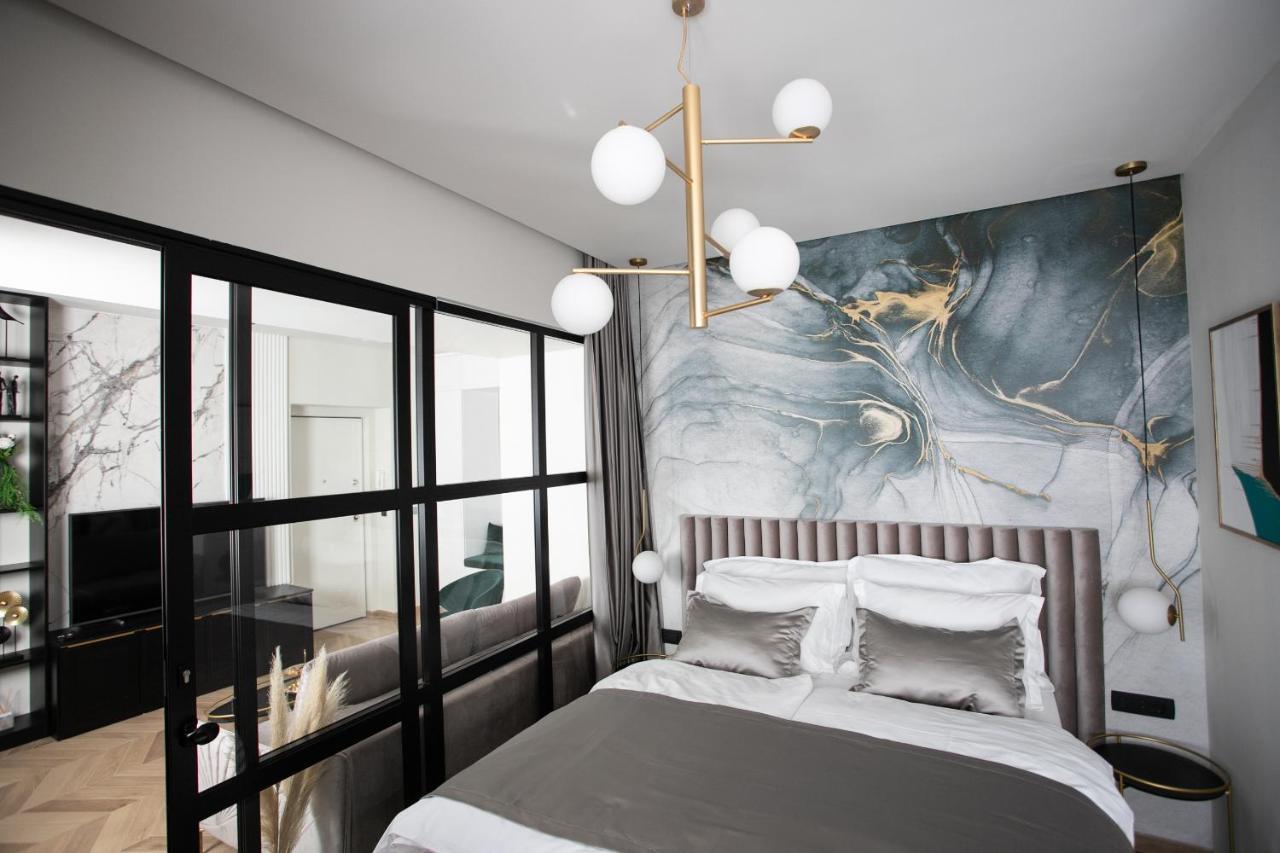Prestigious Downtown Apartment Спліт Екстер'єр фото